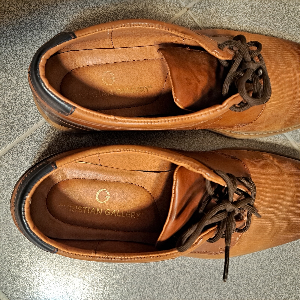 Christian Gallery Mens Elegant Tan Leather Oxfords Shoes Size 8.5 - Picture 2 of 5